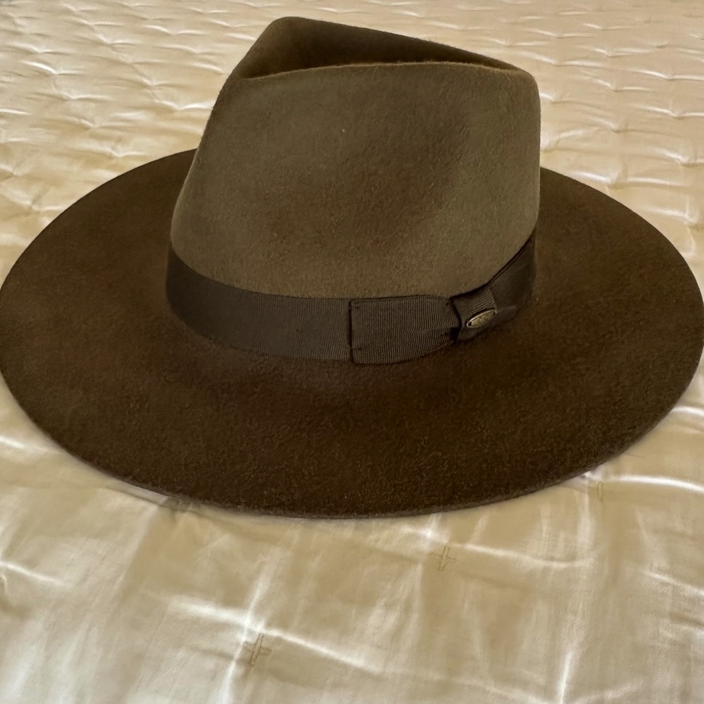 Sage felt hat from the Wine Country